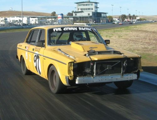 Illustration for article titled The Top 152 Lemons Of The 24 Hours Of LeMons Arse Freeze-A-Palooza 2009!